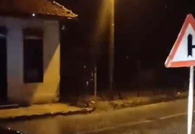 Alarmantno u Gacku - Visok vodostaj rijeke Đerope (VIDEO)
