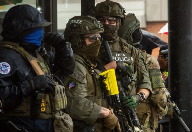 Sud ograničio djelovanje ICE agenata tokom protesta u Mineapolisu nakon smrtonosne pucnjave
