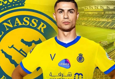 Umalo da povrijedi Portugalca: Navijač utrčao na teren i uklizao prema Ronaldu (VIDEO)