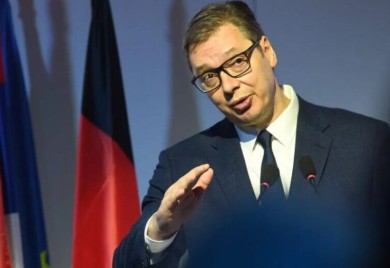Vučić se oglasio na instagramu: Neće biti tužbe protiv onih koji su iznosili najgore neistine protiv mene (VIDEO)