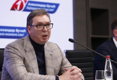 VUČIĆ: Srbija će 26. maja vidjeti razliku između našeg i opozicionog skupa