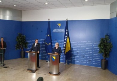 Varhelji: Nema popuštanja za prijem u EU, BiH mora ostvariti rezultate
