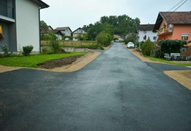 Mještani Male ulice u Šargovcu dobili asfalt