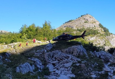 Planinar, ne mogavši savladati uspon na Velež, vratio se i pao sa stijene