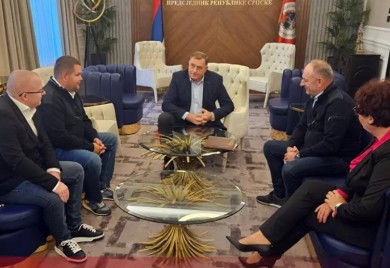 Dodik: Platiću prevoz penzionerima umjesto Gradske uprave Banjaluka