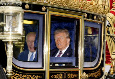 Tramp u Vindzoru dočekan kao kralj: Zlatne kočije, vojska i orkestri