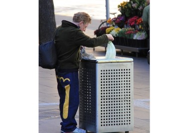 BiH: Javne kuhinje prehranjuju djecu, povrće na komad kupuju i zaposleni