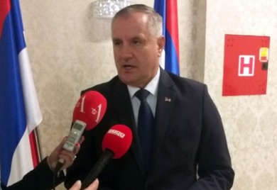 Višković oštro: Biće sankcionisan svaki pokušaj neodgovornog podizanja cijena