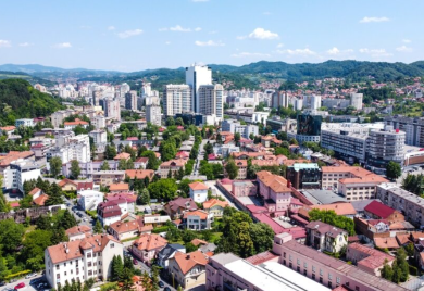 Tuzla bira novog gradonačelnika, jedan kandidat obećava da će raditi bez plate