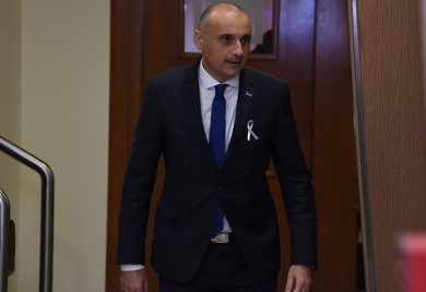 BANJAC: Politika EU - nametanje pravila i kažnjavanje Srba