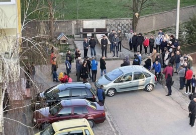 Dan uoči referenduma o opoziv: Petrović održao javni skup