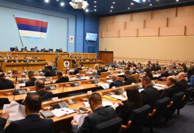 Glasanje o novom Ustavu Srpske tajno: Dodik dobija podršku trojice opozicionara?