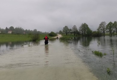 Spasioci se probili do odsječenih Jelašinovaca i donijeli pomoć
