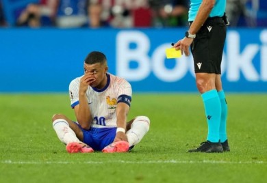 Nevjerica u Francuskoj: Embape slomio nos