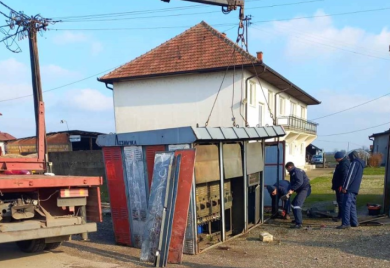 Automobilom udario u trafo-stanicu: Više domaćinstava ostalo bez struje