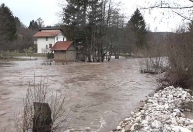 Stabilna situacija u poplavljenim područjima