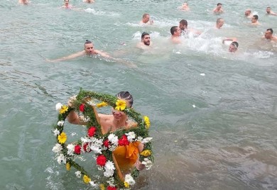 Marijana Krkalović simbolično prva došla do časnog krsta u Trebišnjici