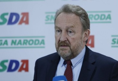 IZETBEGOVIĆ: “Osmorka” više ne postoji, Vlada FBiH nije moguća bez SDA