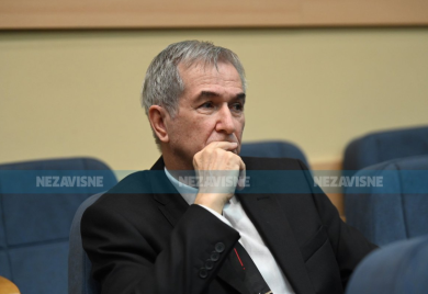 Novi ministar Ned Puhovac dugovao pare, sud mu prodavao imovinu