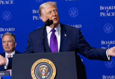 Tramp o tzv. Kosovu i Srbiji: “Ako se ne slažete, pozovite mene i mi ćemo to riješiti”