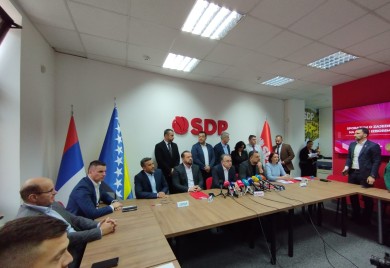 Bošnjačke stranke u Banjaluci potpisale sporazum, Dodik poručio: Mi smo dva svijeta različita