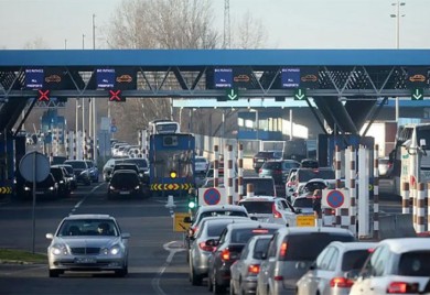 Putnik iz BiH kažnjen sa 1.650 evra zbog suhog mesa i cigareta
