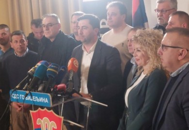 Reakcije nakon referenduma: Petrović se zahvalio građanima, SNSD mu čestitao