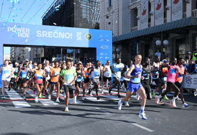 Tačno u 8 časova počeo Beogradski maraton