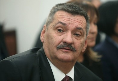 Venecijanska komisija pozvala Narodnu skupštinu da povuče poziv Kneževiću