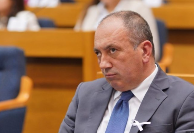 Crnadak pozvao Stevandića: Hitno sazvati Kolegijum da pokrene izbor v.d. predsjednika Republike