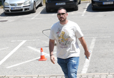 Ko je Nenad Radinković, koji je navodno na snimku sa Vladom Đajićem?