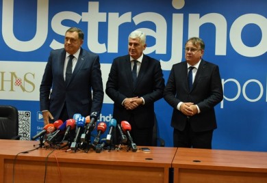 Šta je dogovoreno iza zatvorenih vrata?