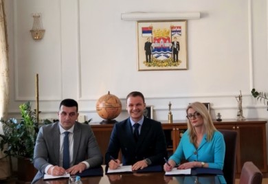 Potpisan kolektivni ugovor u Banjaluci: Plate vaspitača veće za 100 KM