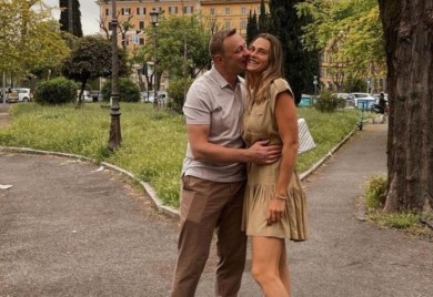 Partner Arine Sabalenke se ubio skokom sa balkona, teniserka nastavlja sa turnirom