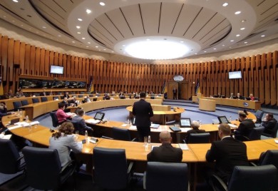 Bošnjaci napuštanjem sjednice daju legitimitet Šmitu za Izborni zakon?