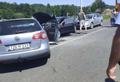 Teška nesreća kod Banjaluke: Poginule tri osobe, dvije teško povrijeđene