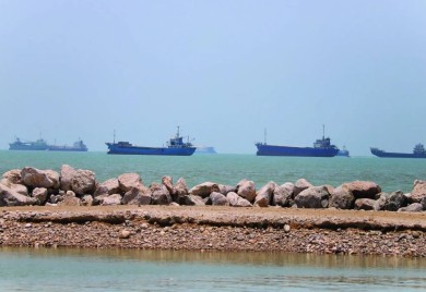 Iran ponovo zatvorio Ormuski moreuz, u toku pripreme za pregovore sa SAD u Švajcarskoj
