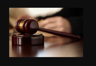 Zbog ubistva Afrikanca u Parizu osuđena tri policajca