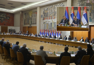 Sjednica Savjeta za saradnju RS i Srpske, obratili se Vučić i Dodik