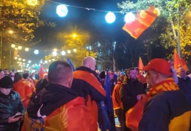 Veliki protesti u Podgorici za građansku Crnu Goru