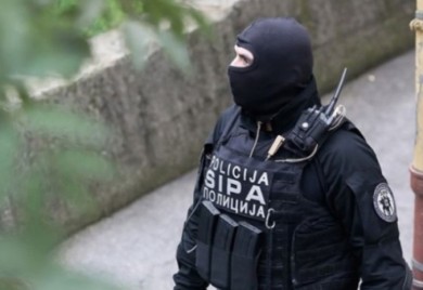 Deset osoba “palo” u akciji “Klaster”: Među uhapšenima ima i profesora