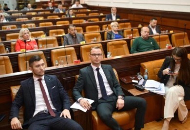 Svađa zbog “Banjice” i sječa dnevnog reda: Banjalučki odbornici “udaraju” po starom