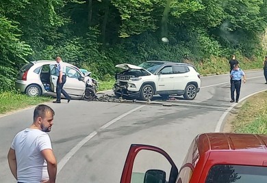 Nesreća na putu Milići - Vlasenica: Jedna osoba poginula, troje povrijeđeno