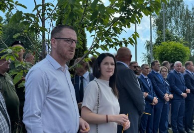 Snimci raskrinkali Trivićevu: Izmislila zvižduke Dodiku i zloupotrijebila obilježavanje proboja Koridora (VIDEO)