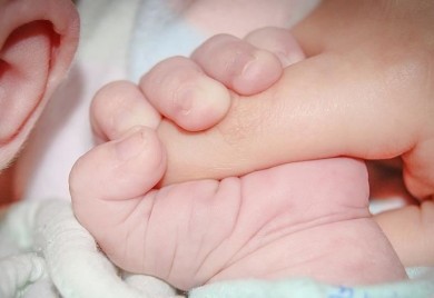 Ostavljena beba smještena na pedijatriji, majka još nije pronađena
