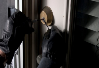 Lopovi u pljačkama odnijeli više od 7,6 miliona KM, upadali i u zdravstvene ustanove