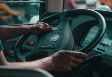 OSIJEK: Vozač autobusa vozio pijan, putnici ga prijavili policiji
