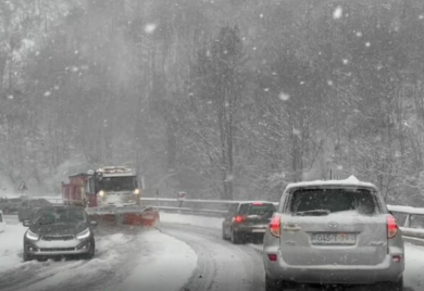 Iz AMS pozivaju na oprez: Padavine oslabile, bolja situacija na putevima