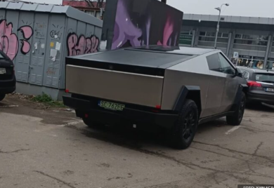LIJEP ILI RUŽAN? U Banjaluci viđen Tesla Cybertruck, ko može to da plati i vrijedi li tih para