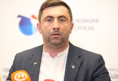 PETROVIĆ: Podržavam Jelenu Trivić, ali ne napuštam SDS
